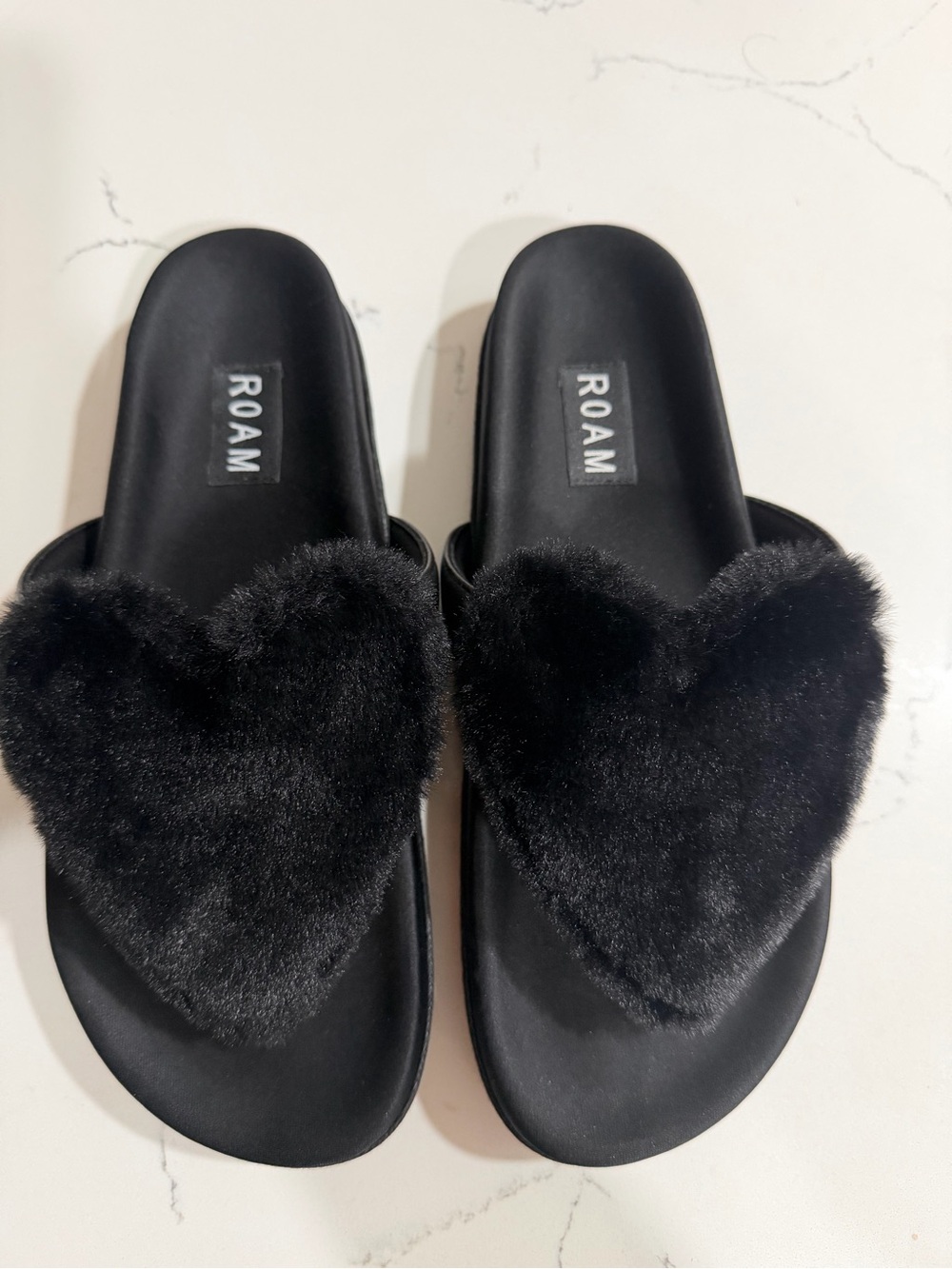 ROAM Black Faux Fur Heart Slide Sandals